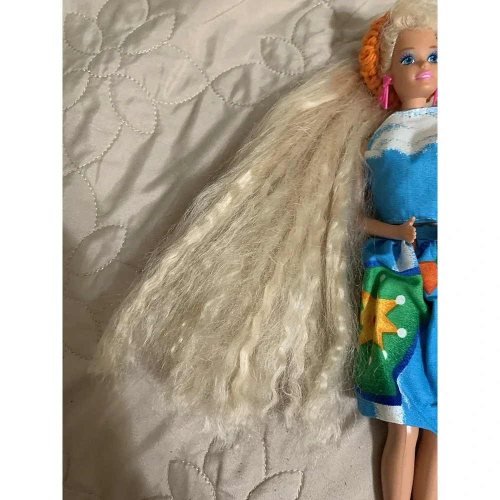 Vintage 1991 Totally Hair Barbie Blond Has Original Earrings